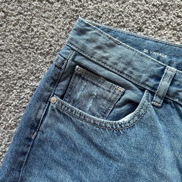 DONT BUY DL1961 Emilie Straight Jeans - Picture 3 of 8